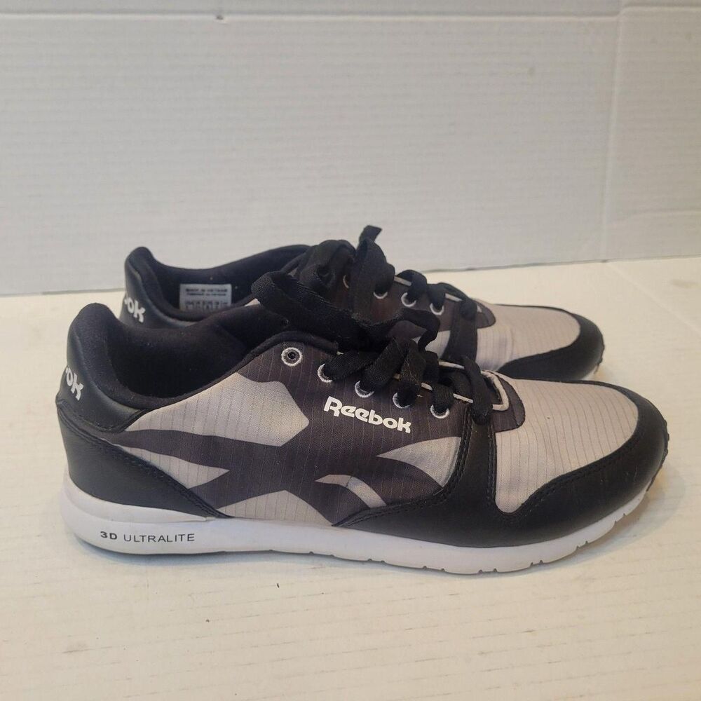 Reebok Women's Black and Grey Trainers